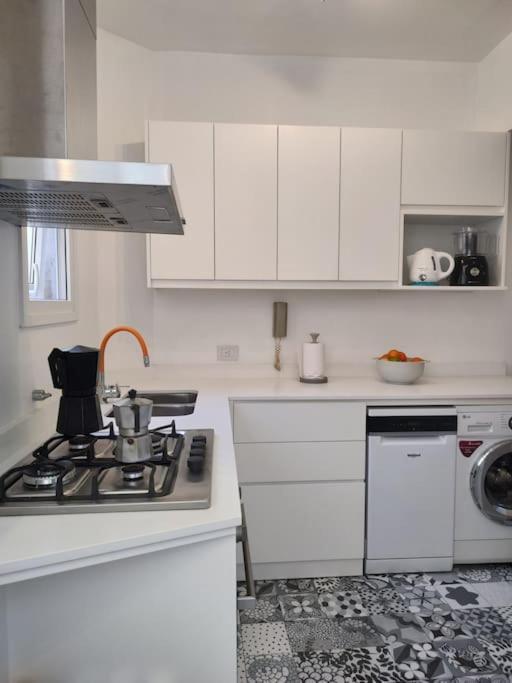 Clasico Y Moderno Departamento En El Corazon De Buenos Aires Apartment Luaran gambar
