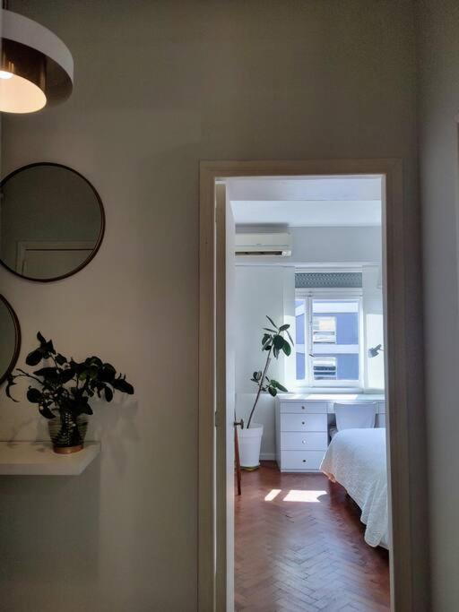 Clasico Y Moderno Departamento En El Corazon De Buenos Aires Apartment Luaran gambar